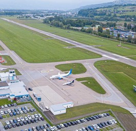 Flugplatz Altenrhein aus der Vogelperspektive: Mit der Sanierung im nächsten Sommer bleibt auch die Airline am Boden.