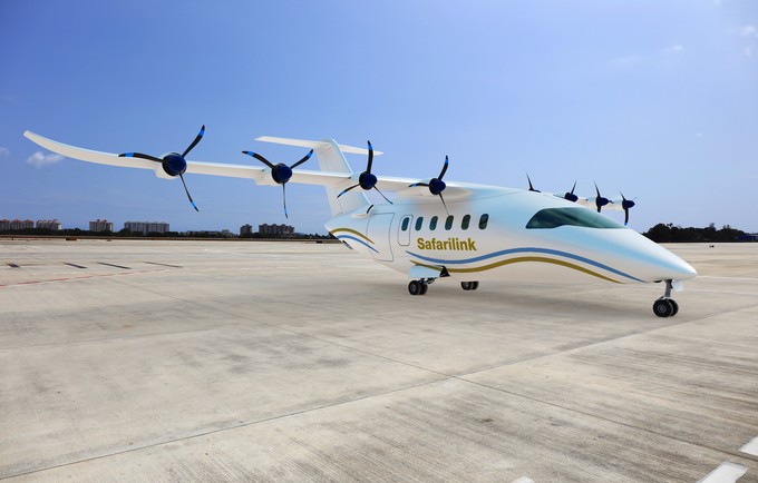 Dienstag, 17. Juni: Die kenianische Safari-Airline Safarilink hat auf der Paris Air Show eine Absichtserklärung mit dem französischen Hersteller Aura Aero unterzeichnet. Sie umfasst vier Exemplare des hybridelektrischen Regionalflugzeugs Era sowie zwei Optionen.