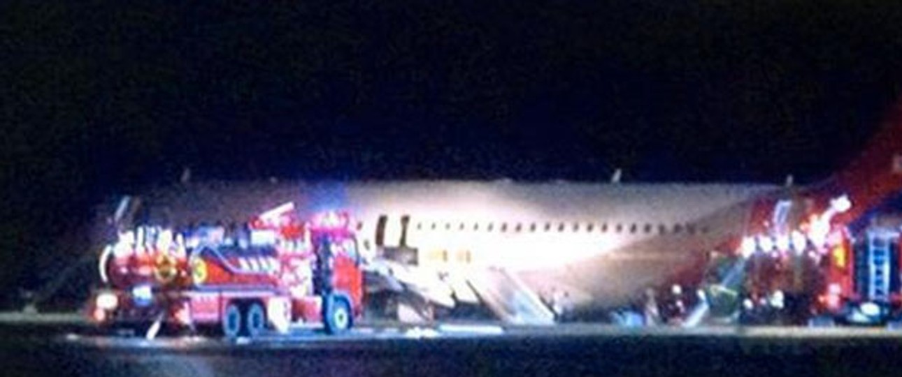 Die verunglückte Maschine von Asiana: Zahlreiche Verletzte.