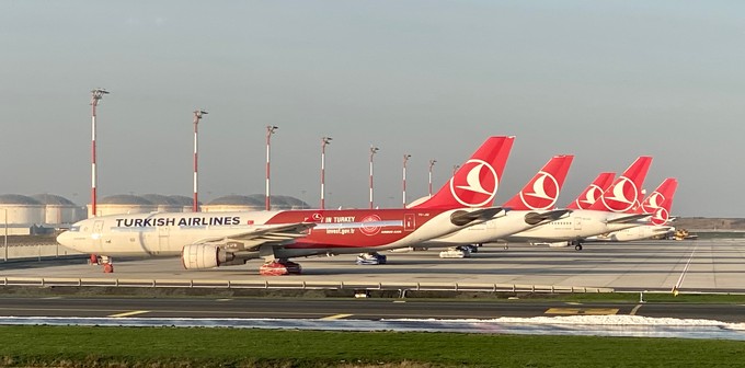 Istanbul Airport - statt durchschnittlich 98 nur noch 46 tägliche Abflüge in den Nahen Osten.