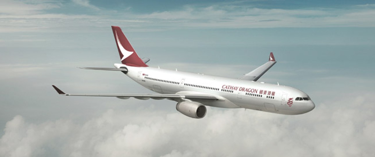 Neue Bemalung von Cathay Dragon: Der einst markante Drachen ziert nur noch die Vorderseite der Flieger.