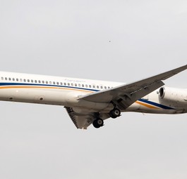 McDonnell Douglas MD-82 von Iran Airtour (hier noch in der Bemalung von 2013): Die 31 Jahre alte EP-MDC fliegt immer noch.