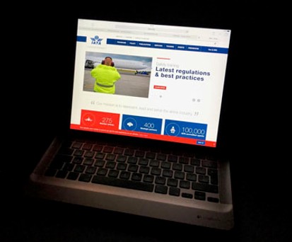 Laptop: Wenn das Gerät nicht mit an Bord darf, steigen gewisse Passagiere um.