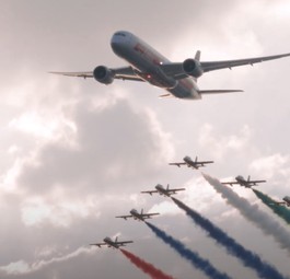 Ein besonderer Überflug vor besonderem Publikum
