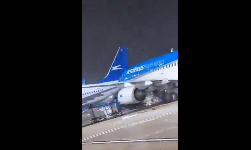 Sturm in Buenos Aires: Mindestens zwei Flugzeuge wurden beschädigt.