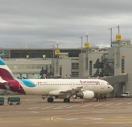 Eurowings-Jet am Flughafen Düsseldorf: Bald starten Flüge nach Israel.