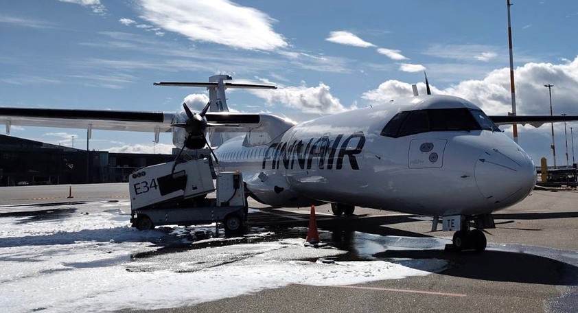 Die ATR 72 von Finnair nach dem Zusammenstoß: Nur Blechschaden.