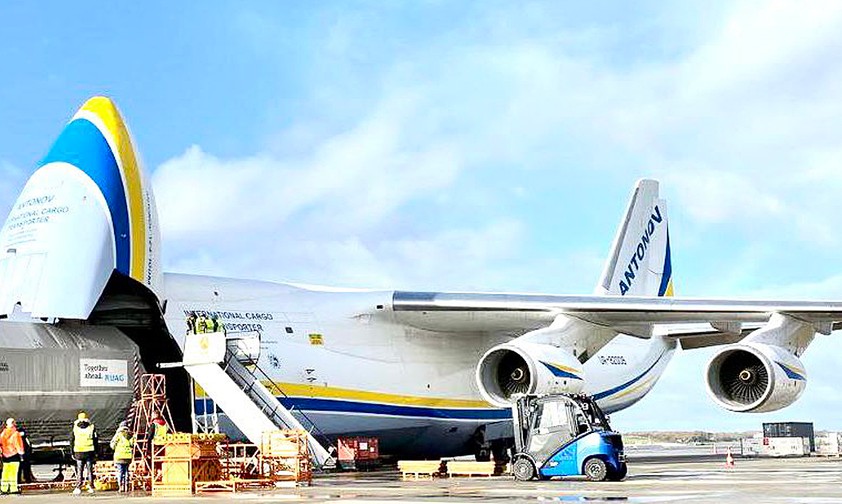 Antonov An-124 von Antonov Airlines: Weltweit im Einsatz - trotz Krieg.