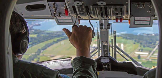 Geflogen wird die Maschine von Piloten der Schweizer Luftwaffe.