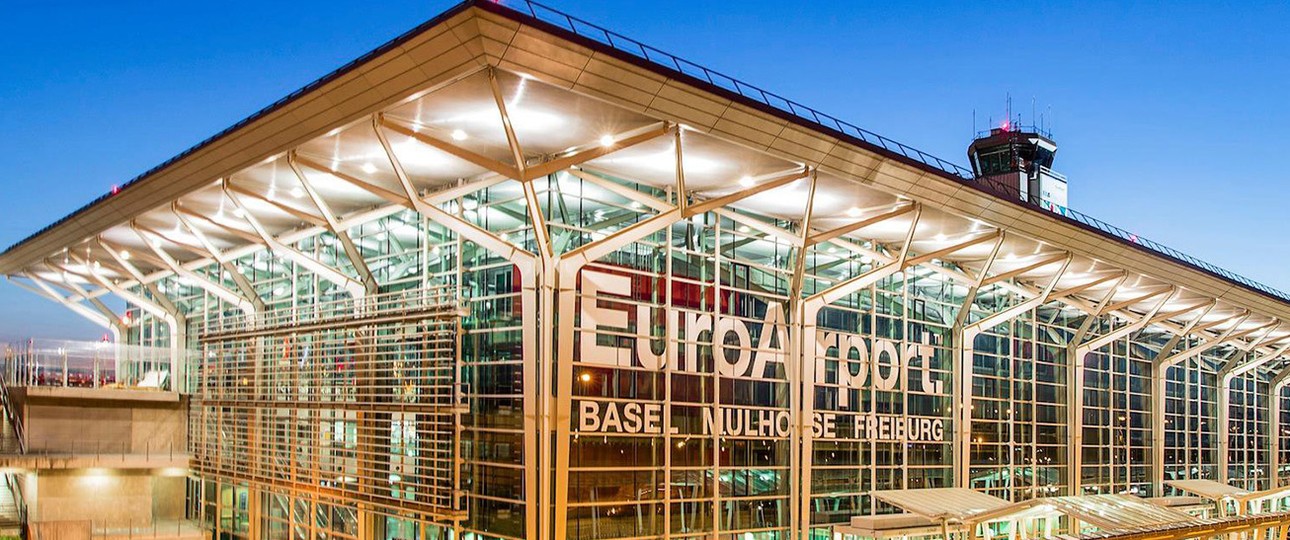 Der einzige Flughafen der DACH-Region, der auf Stufe 4 fast klimaneutral  arbeitet, ist der Euroairport Basel-Mulhouse-Freiburg.