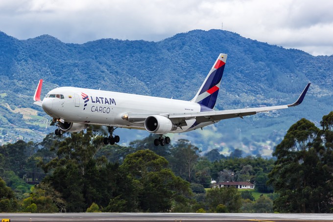 Platz 5: Lateinamerika mit 2,8 Prozent. Im Bild: eine Boeing 767 F von Latam Cargo.