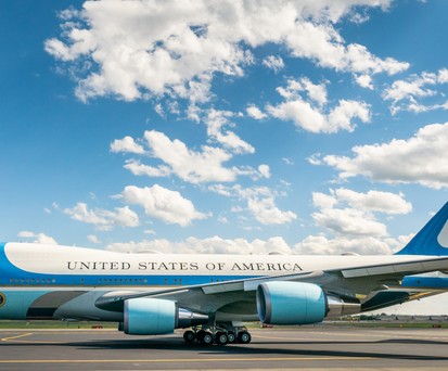 Einer der Regierungsflieger der USA in den traditionellen Farben: Ist der ...