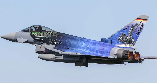 Eurofighter EF- 2000 mit der offiziellen Folierung zur Tranche 4 