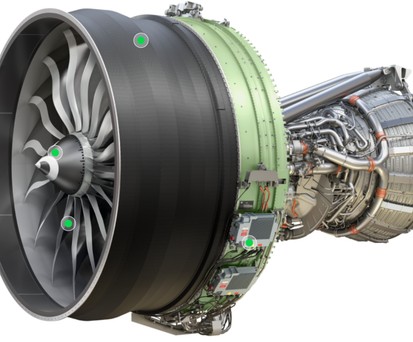 Das Triebwerk GE9X der Boeing 777X: Die Thrust Links sind die beiden Stangen oben rechts.
