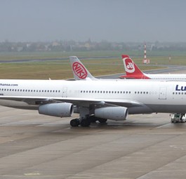 Lufthansa kam mit einem Airbus A340-300 aus Frankfurt.