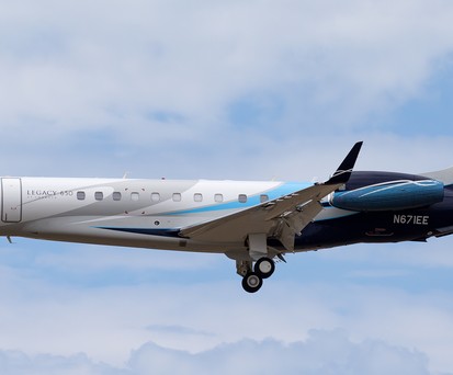 Eine Legacy 650: Bikini Jet hat eine im AOC.