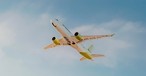 Airbus A220 von Air Baltic: Andere Triebwerkskonfiguration als die A220 von Swiss.