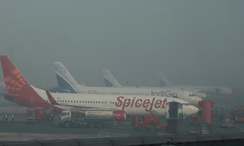 Smog am Flughafen von Delhi (Archivbild von 2017):  Miserable Sicht.