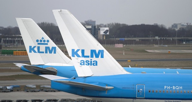 Boeing 777 von KLM: Einmal mit und ein Mal ohne Krone: Das ändert sich jetzt.