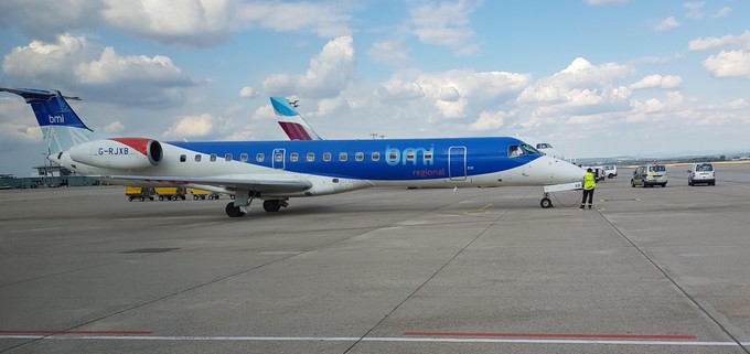 Mitte Februar stellte auch <a href="https://www.aerotelegraph.com/brexit-treibt-regionalairline-fly-bmi-in-die-pleite" target="_blank" rel="noopener">Fly BMI den Betrieb ein</a> und kündigte die Insolvenz an. Die britische Regionalairline nannte zwei Gründe: Zum einen die Erhöhung des Kerosinpreises im vergangenen Jahr. Zum anderen hätten die Unsicherheit rund um den Brexit und die Zweifel, ob Fly BMI auch künftig frei in Europa fliegen kann, dazu geführt, dass Fly BMI keine neuen Wet-Lease-Aufträge mehr bekommen habe.