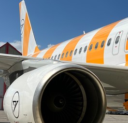 Condor-Flieger: Am 3. Mai hatten einige Fluggäste eine eher beschwerliche Reise.