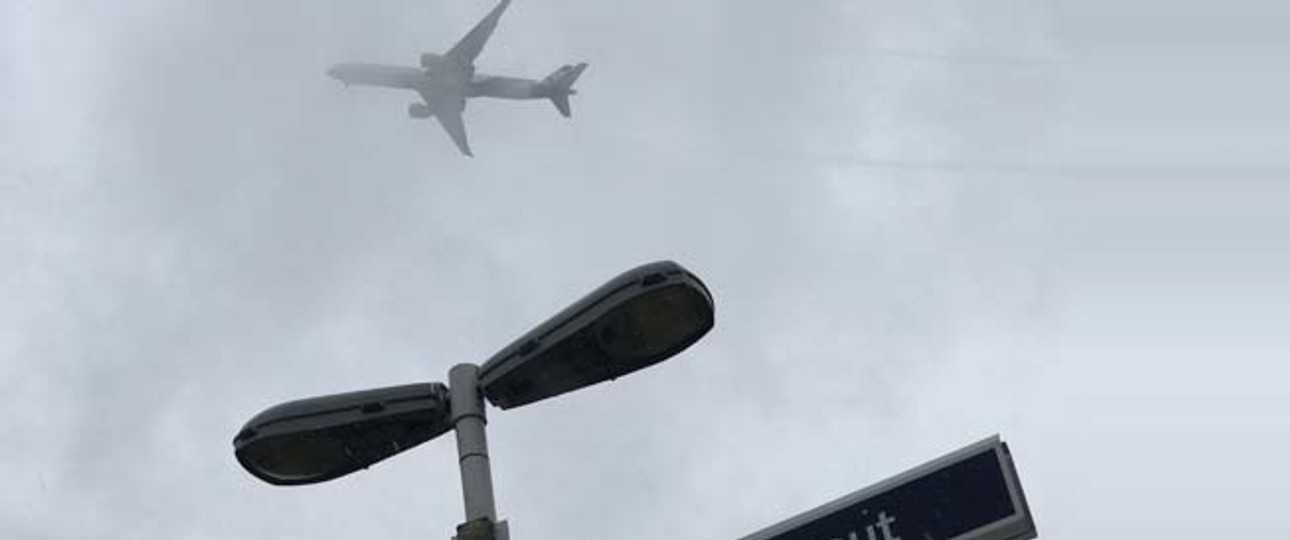 Flugzeug im Anflug auf London Heathrow: Kein Ausweg mehr in Sachen Kostensteigerung?
