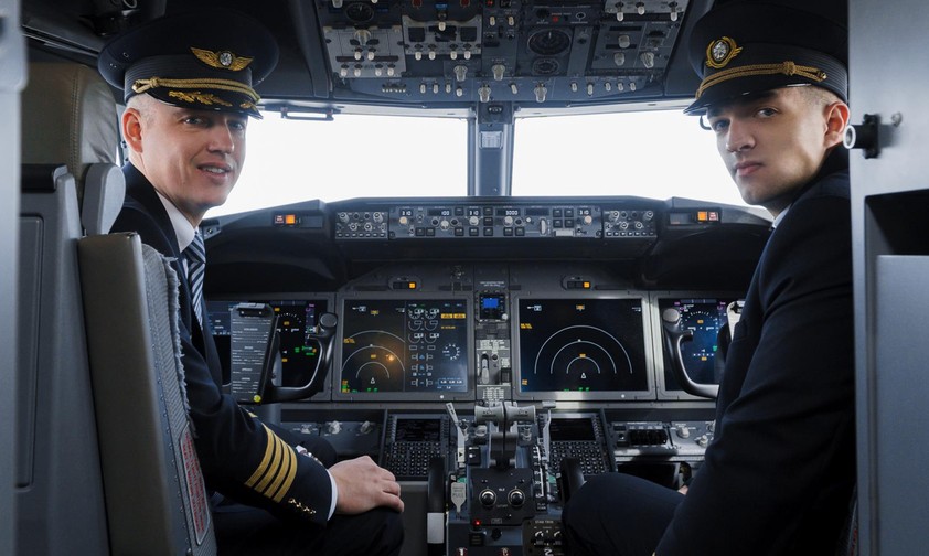 Piloten von Belavia: Jetzt mit russischem Acars unterwegs.