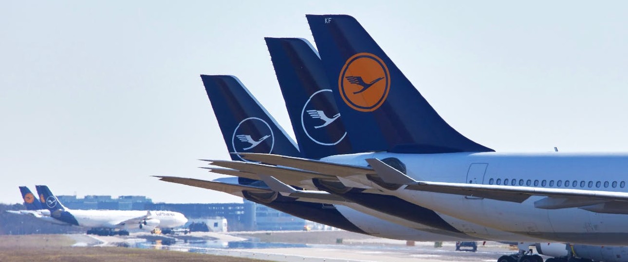 Lufthansa aircraft: They shall guarantee liquidity.