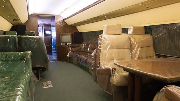 Weitere 350'000 Dollar steckte der King ins Interieur. Es beinhaltete einen Aufenthaltsbereich mit Sound- und Videosystem und mehrere Sitzgelegenheiten.