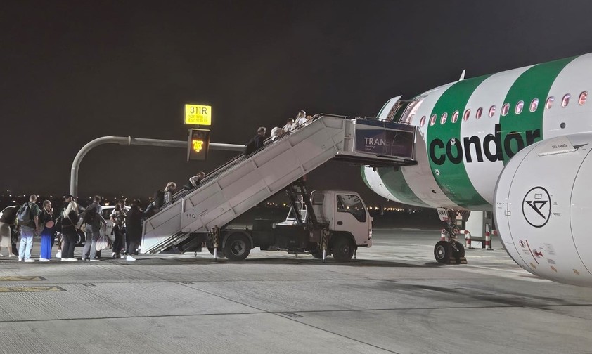 Ein Airbus A321 Neo am 6. März in Muscat: Condor für im Auftrag der Bundesregierung Rückholflüge durch.