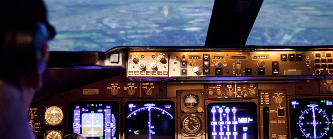 Cockpit einer Boeing 747-400: Der Pilot hatte schlimme Gedanken.