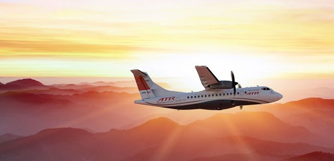 Der Turboprophersteller ATR hat Absichtserklärungen für  insgesamt 13 ATR 42-600 an Land gezogen. Die chinesischen Unternehmen  Xuzhou Hantong (3 Stück) und Tianju Investment Group (10 Stück) wollen die Flieger. (19. Juni 2017)