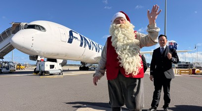 Airbus A350 von Finnair in Melbourne: Der Weihnachtsmann fliegt selbstverständlich mit der finnischen Nationalairline nach Australien.