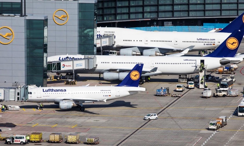 Lufthansa aircraft in Frankfurt: The fleet will be smaller in the future.