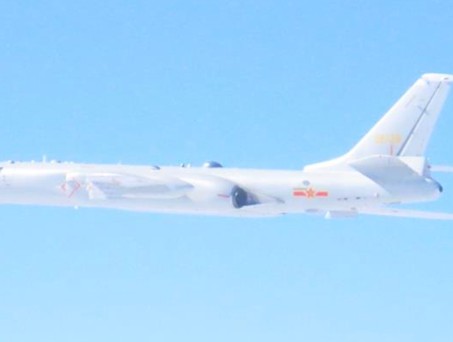 H-6N Bomber