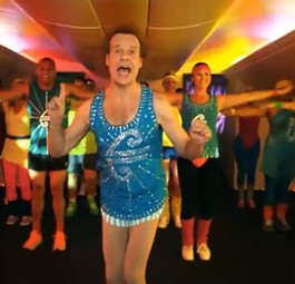 «Und jetzt alle...» - Aerobic-Urgestein Richard Simmons im Air New Zealand-Video.