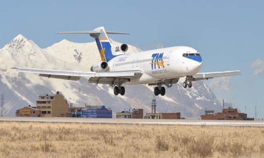 Bolivien baut Armee-Airline um
