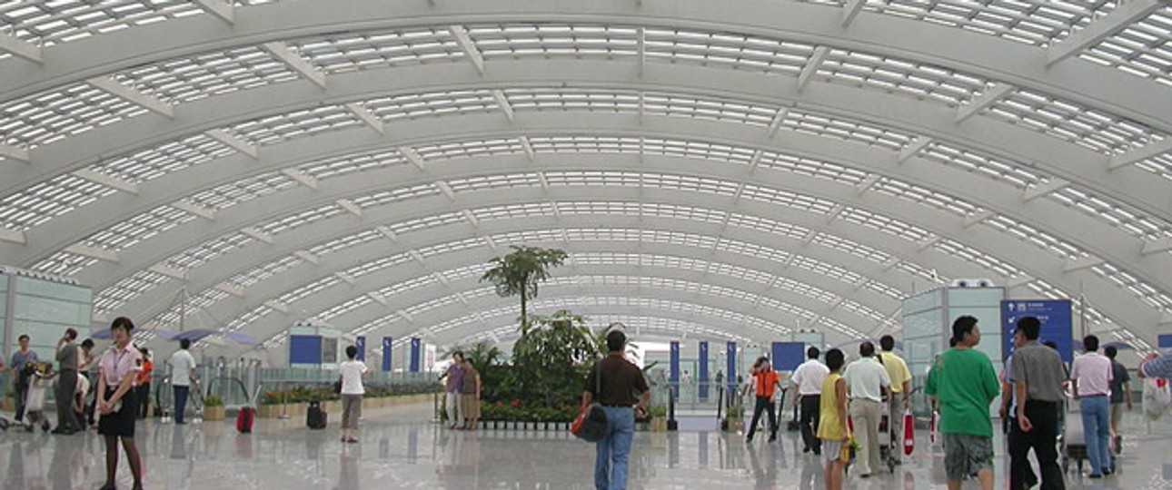 Soekarno–Hatta Airport in Jakarta: Terminal 3 wurde erst 2011 eröffnet, konnte aber die Überlastung kaum mildern.