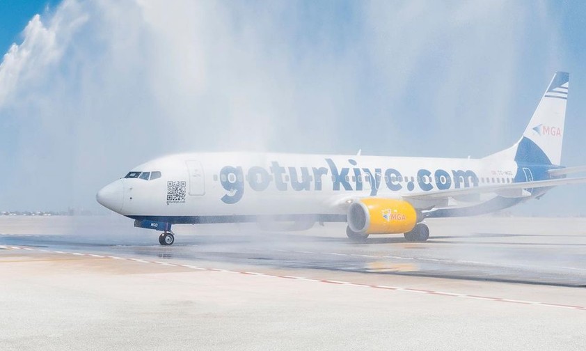 Flieger von Mavi Gök: Erhielt eine Dusche.