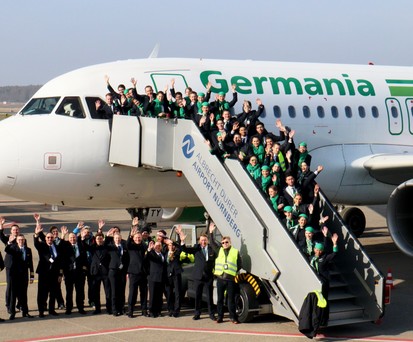 Abschiedsfoto von Germania-Mitarbeitern in Nürnberg: «Vorschnell sollte eine Kündigung nicht angenommen werden.»