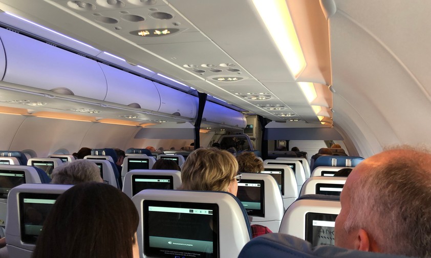 Flugzeugkabine: Die Luft ist meist ziemlich trocken.