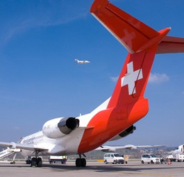 Fokker 100 von Helvetic: Probleme auf Flügen nach Bukarest.