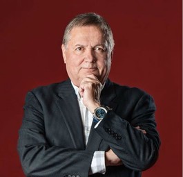 <span style="font-weight: 400;">Hernán Rincón</span>: «W<span style="font-weight: 400;">eil die Nachfrage so groß ist, mussten wir alte Flieger modernisieren – innen und außen.»</span>