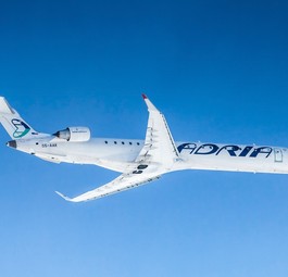 CRJ900 von Adria Airways: Im Sommer für AUA unterwegs.