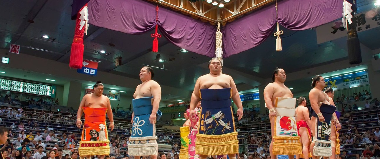 Sumo-Kämpfer im Ring: Japan Airlines musste für die Ringer zwei Sonderflüge auflegen.