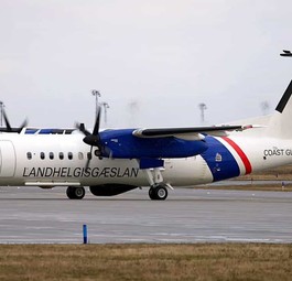 de havilland canada dash  8 300 islaendische kuestenwache 01