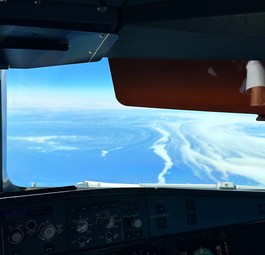 Blick aus dem Cockpit: Englisch ist hier Pflicht - spezielles Englisch.