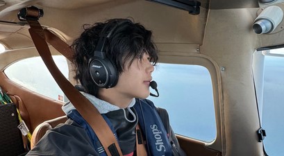 Ethan Guo im Cockpit: Seine Reise ist vorerst gestoppt.