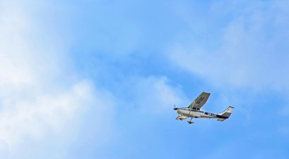 Cessna 182 in der Luft: Im deutschen Luftraum entstehen mehr Sperrzonen.
