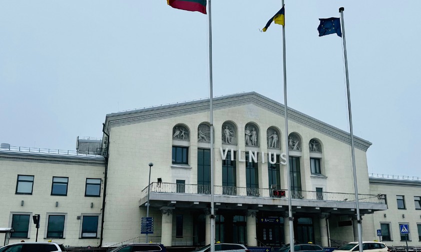 Das alte Terminal von 1954. Es ist architektonisch ...